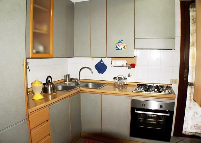 Mago Zurli' Apartament Bolonia